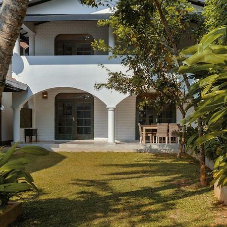 Villa Republic, Bentota Aluthgama Exterior photo